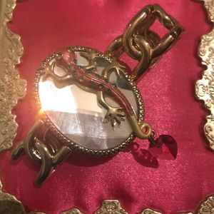 Betsey Johnson pink gecko lizard crystal bracelet stretch vintage charm reptile